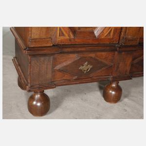 Barocker Hallenschrank