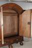 Barocker Hallenschrank