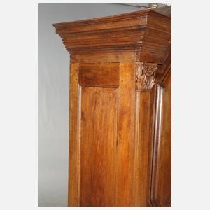 Barocker Hallenschrank
