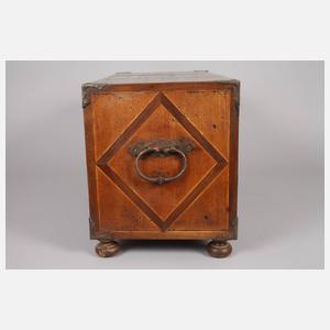 Frühbarocker Kabinettschrank