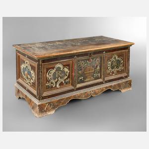 Große Flachdeckeltruhe