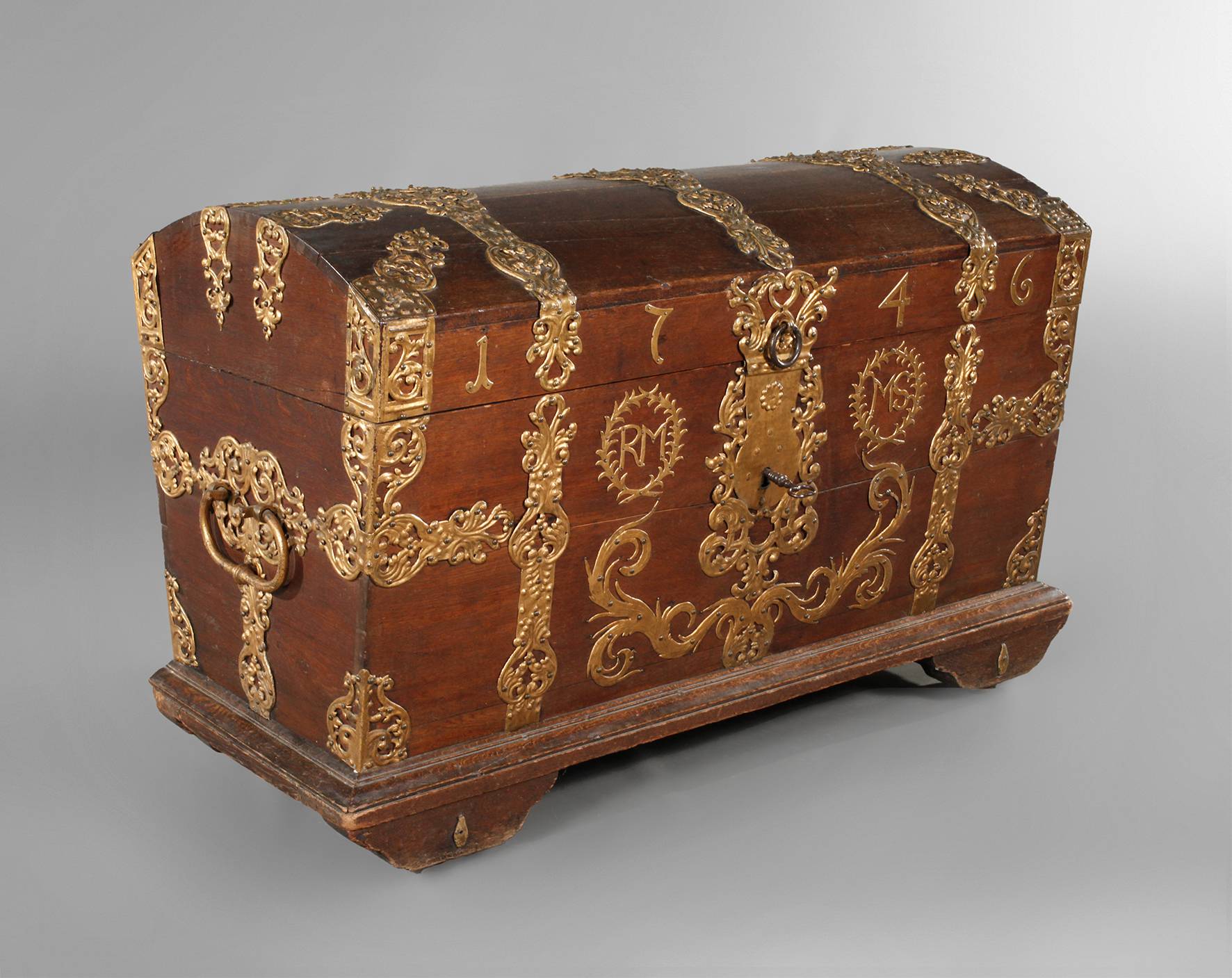 Runddeckeltruhe Barock