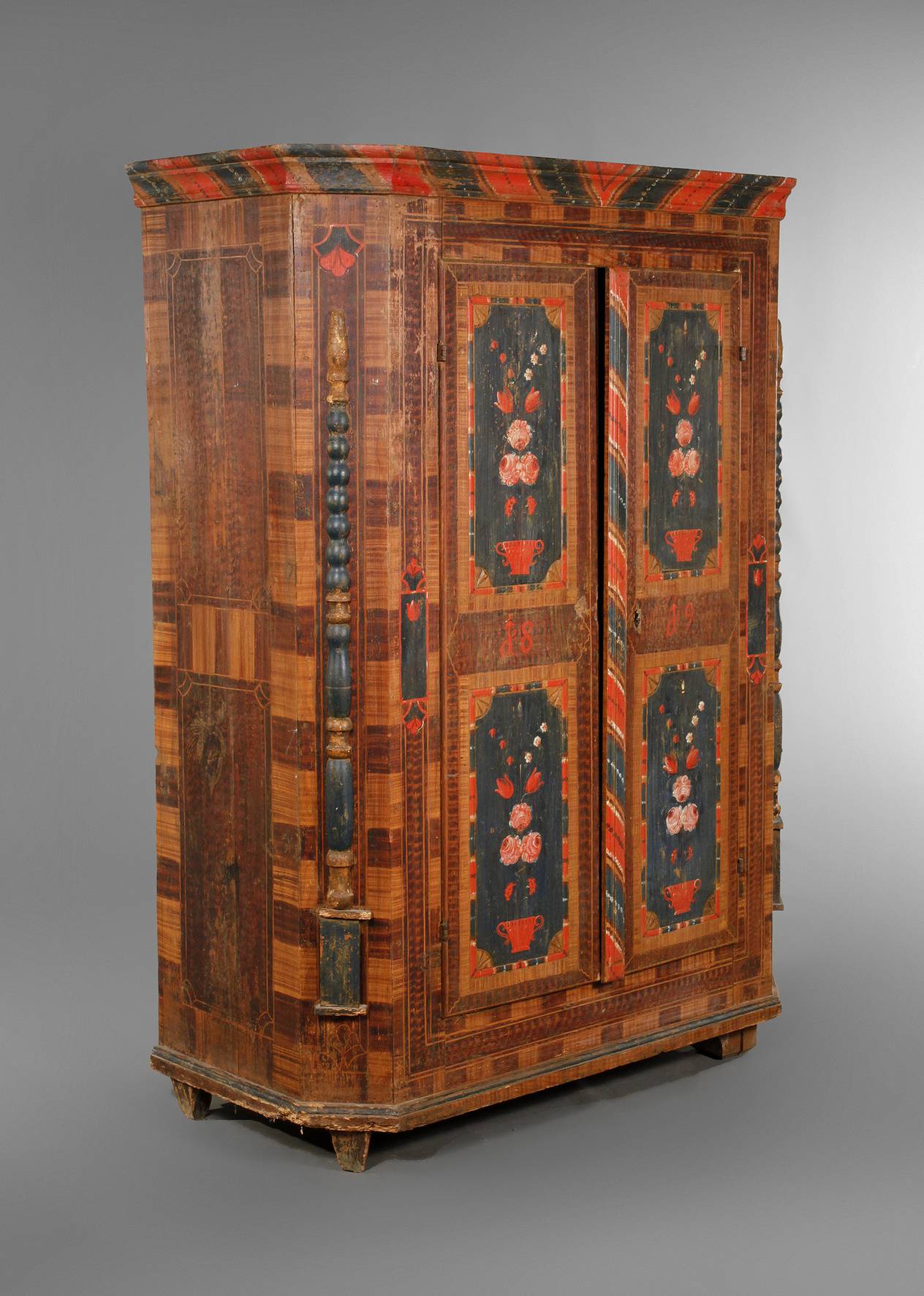 Bemalter Bauernschrank