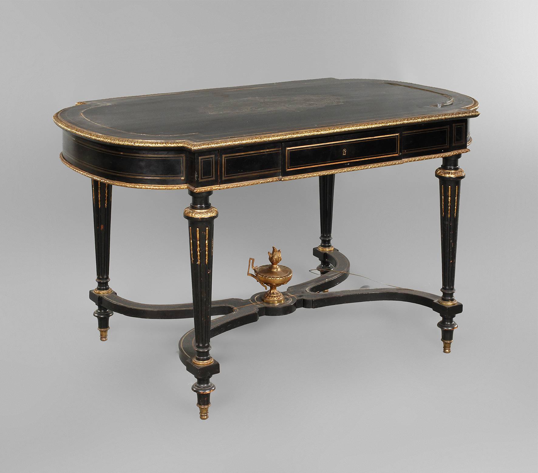 Schreibtisch in Boullétechnik