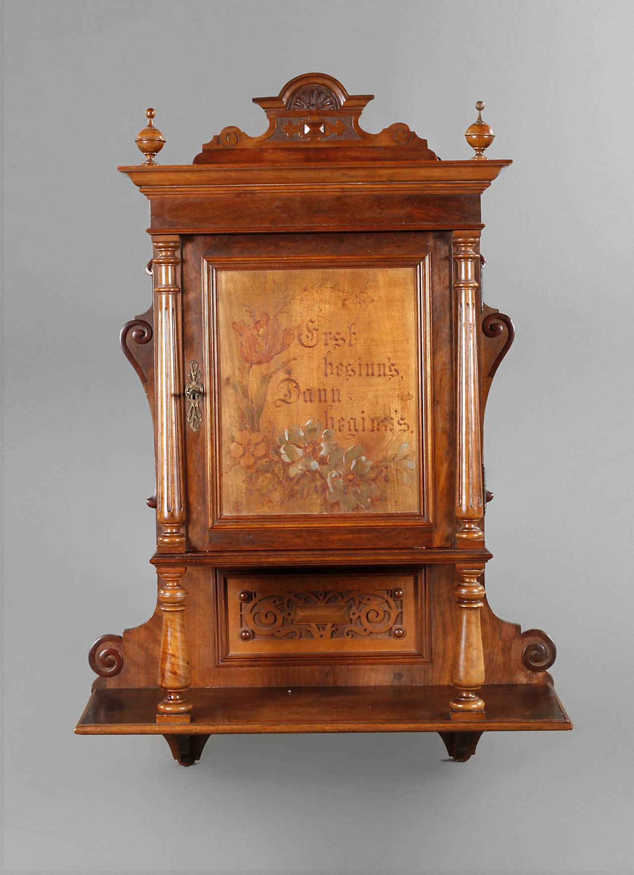 Wandschrank Historismus