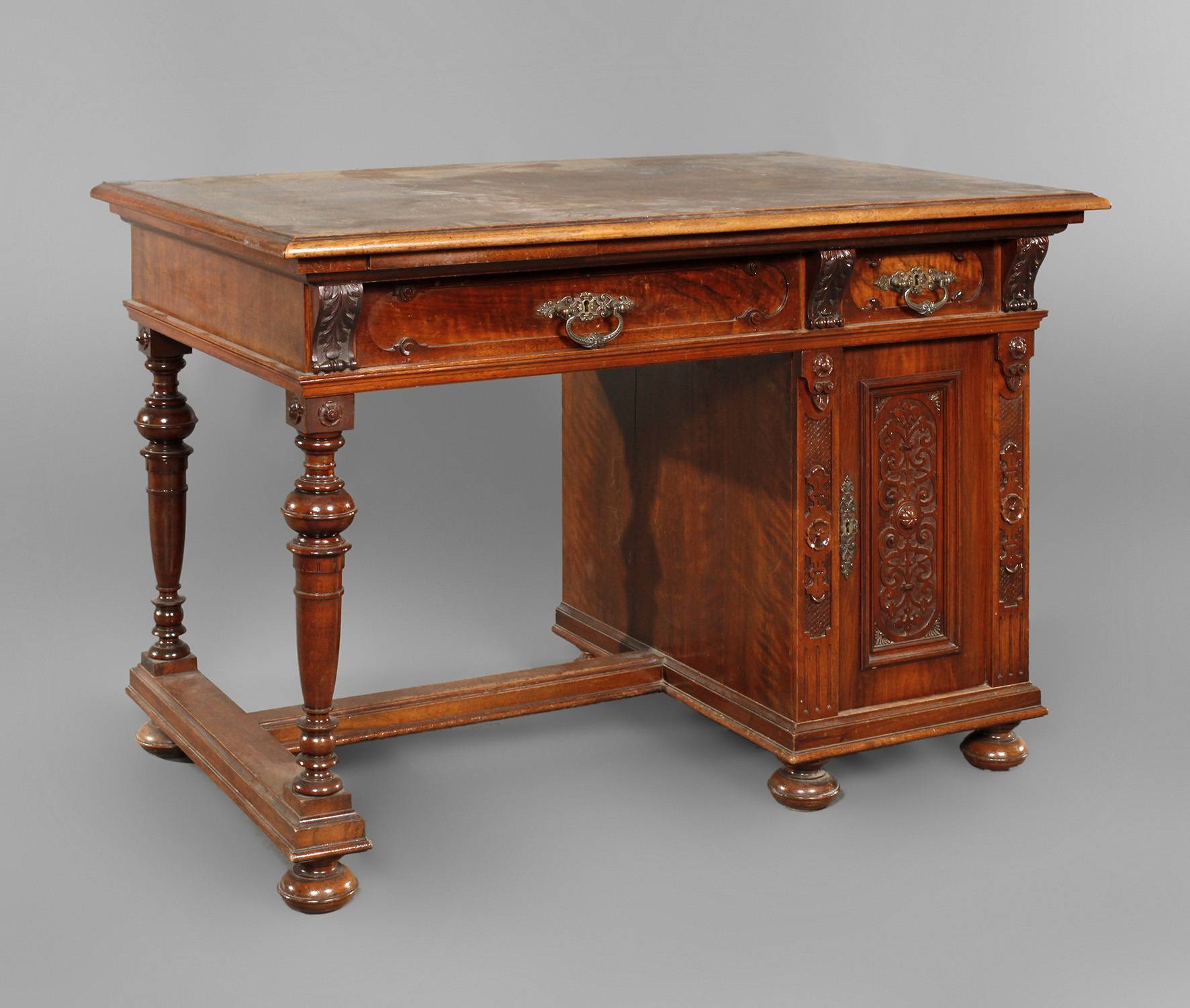 Gründerzeitschreibtisch