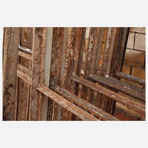 Achtzehn Industriefenster