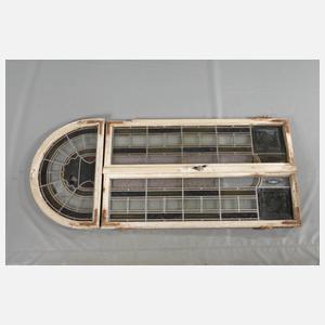 Drei Fenster mit Oberlicht