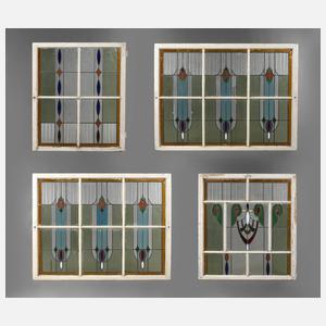 Vier Bleiglasfenster