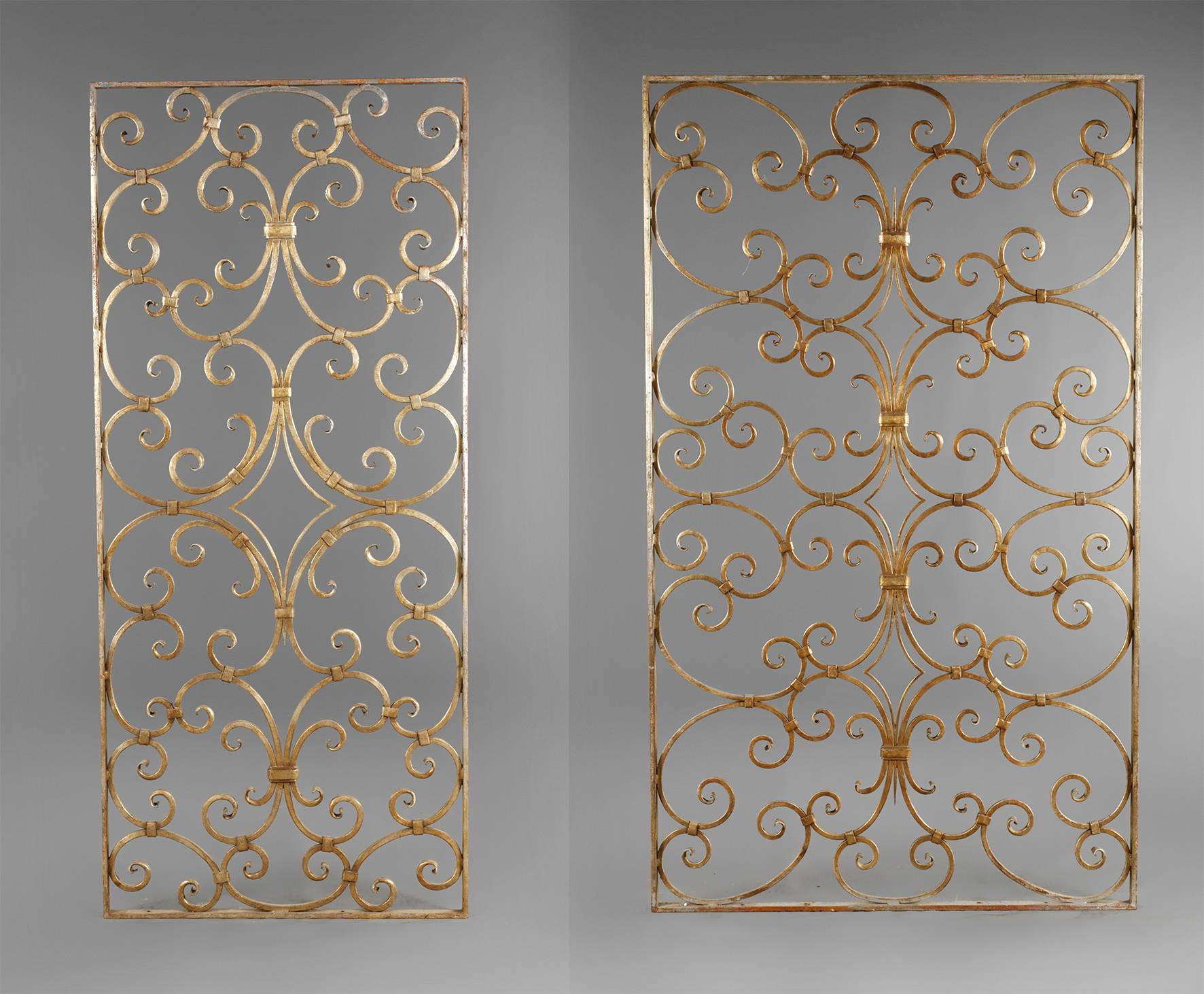 Zwei Ziergitter Schmiedeeisen