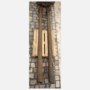 Paar Säulen Gusseisen