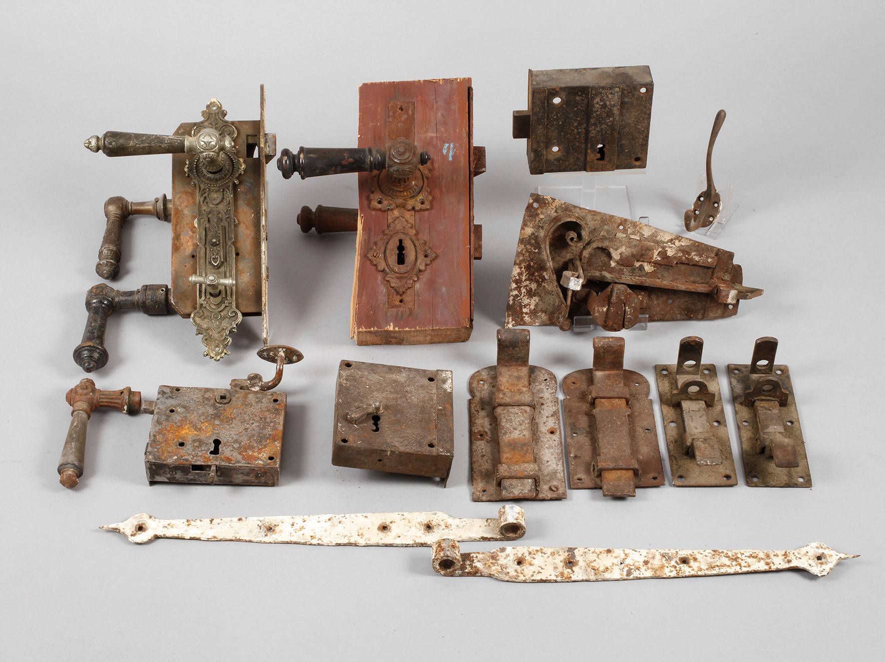 Posten Schlösser und Beschläge