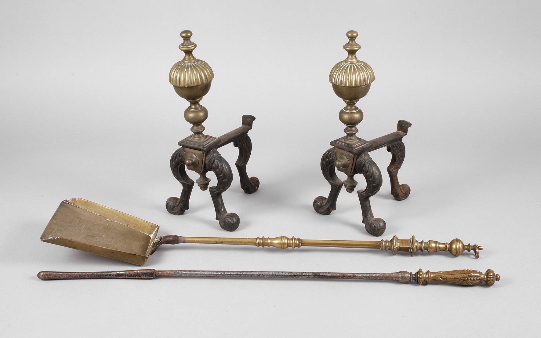 Kaminböcke mit Garnitur