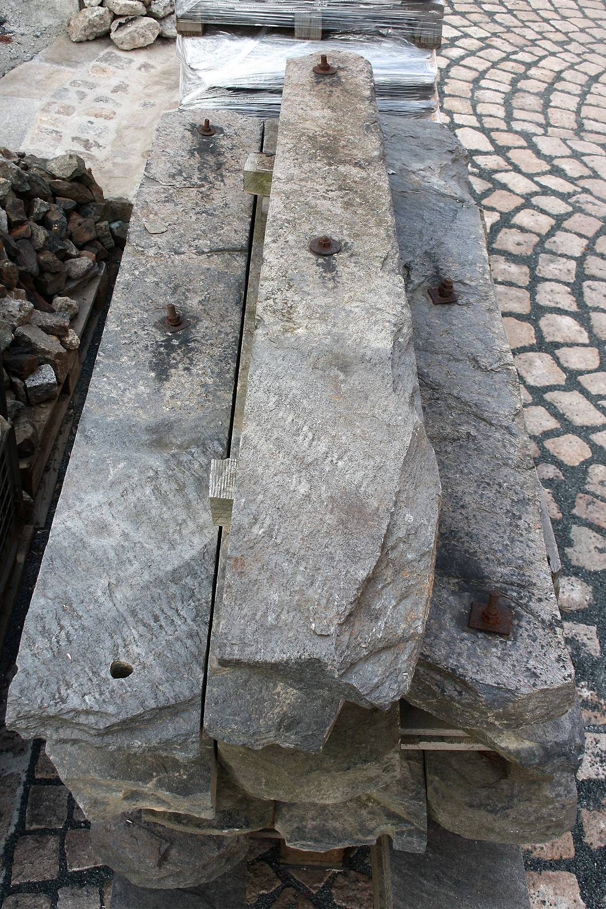 Konvolut Zaunpfeiler