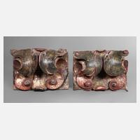 Paar spätgotische Kapitelle111