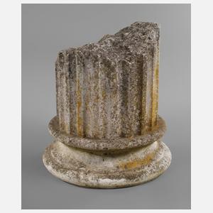 Schirmständer als Säulenfragment