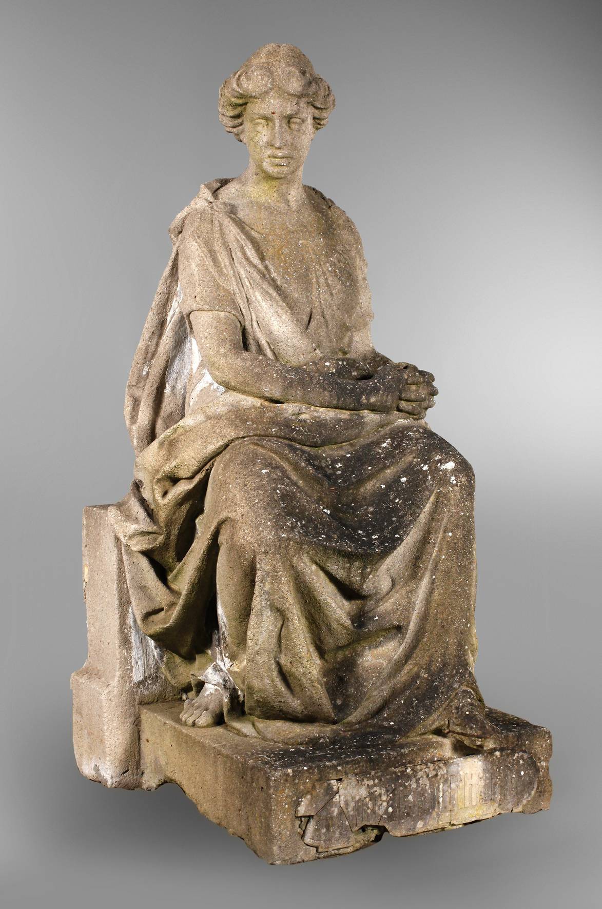 Lebensgroße Gartenfigur