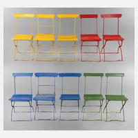 Zehn Gartenstühle111