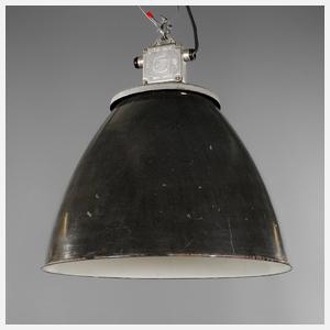 Große Industriedeckenlampe