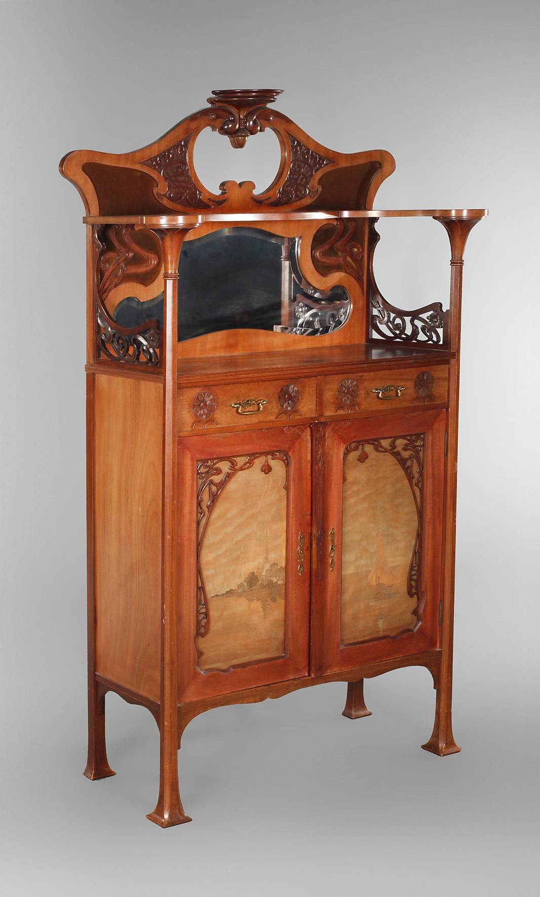 Feines Jugendstilvertiko