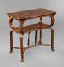 Intarsierter Beistelltisch
