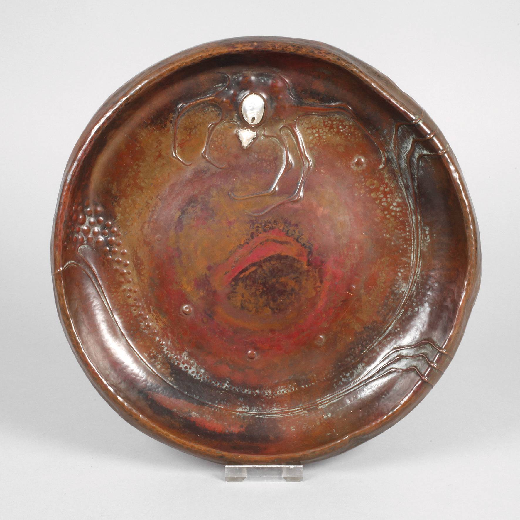 Ludwig Vierthaler Schale mit Seespinne