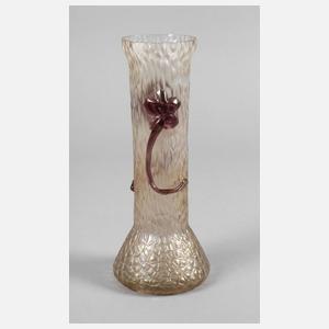 Kralik Vase mit aufgelegten Blüten