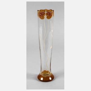 Stangenvase mit Blattdekor
