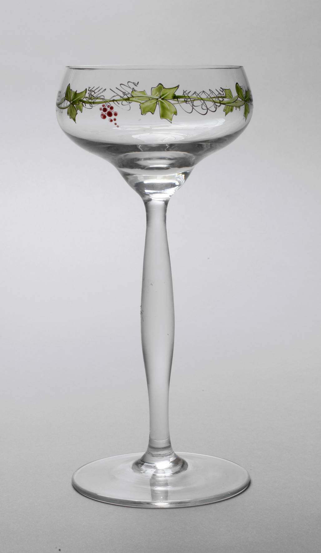 Theresienthal Römer mit transparentem Weinlaub