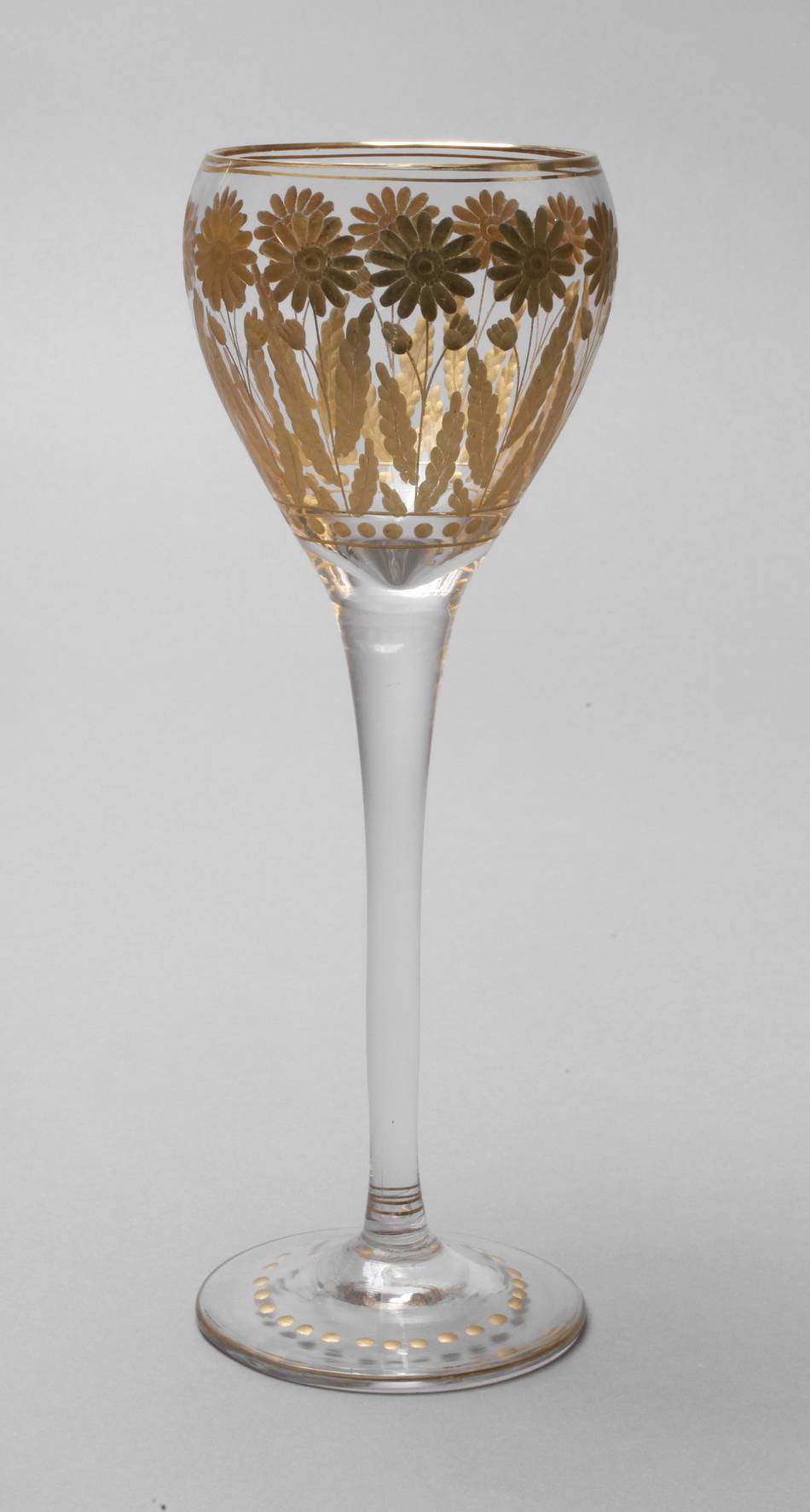 Weinrömer mit Blütendekor