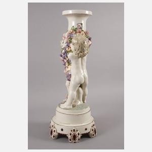 Übergroße Blumensäule mit Putten Bernhard Bloch