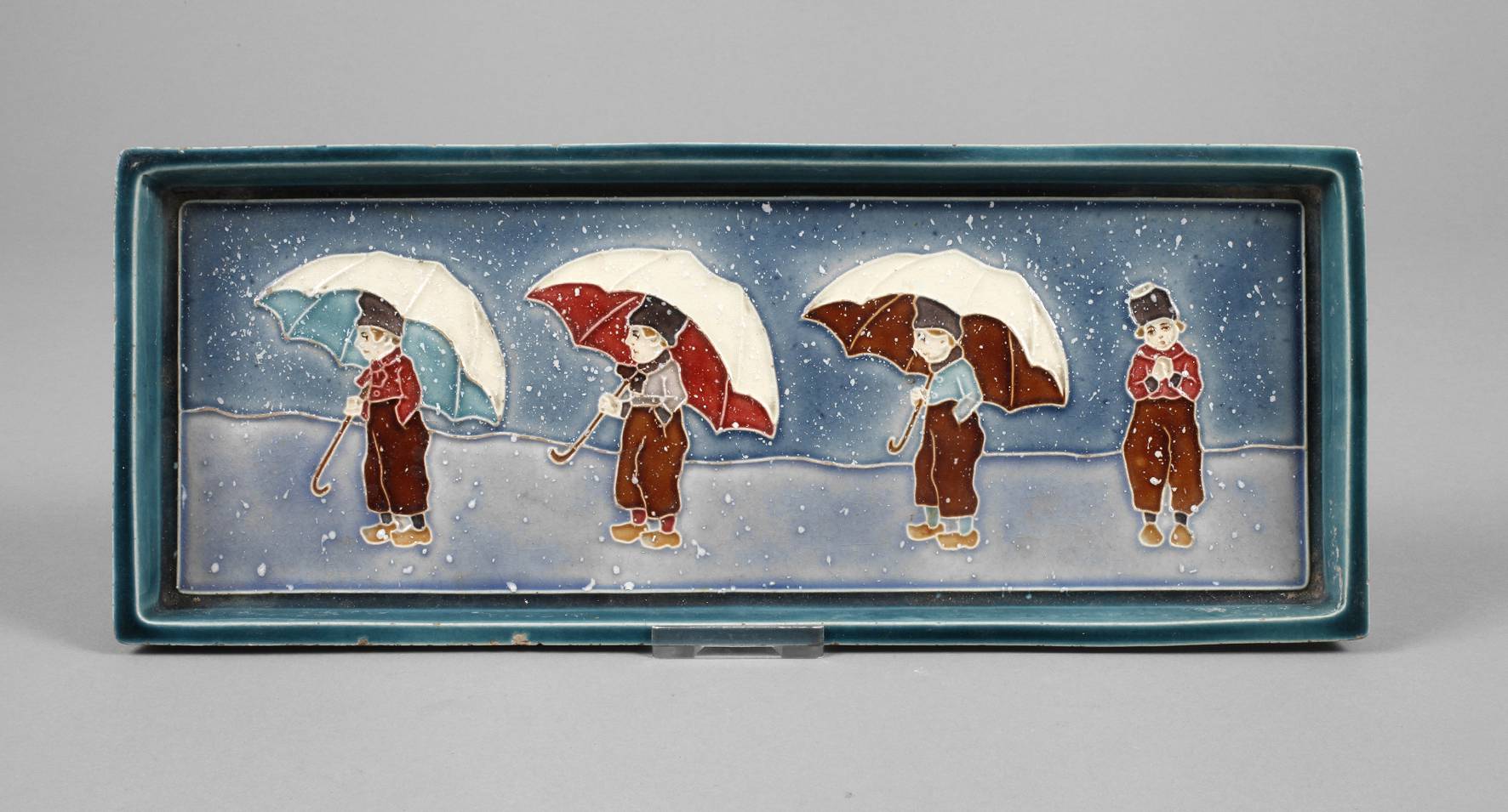 J. v. Schwarz Platte mit Kindermotiven