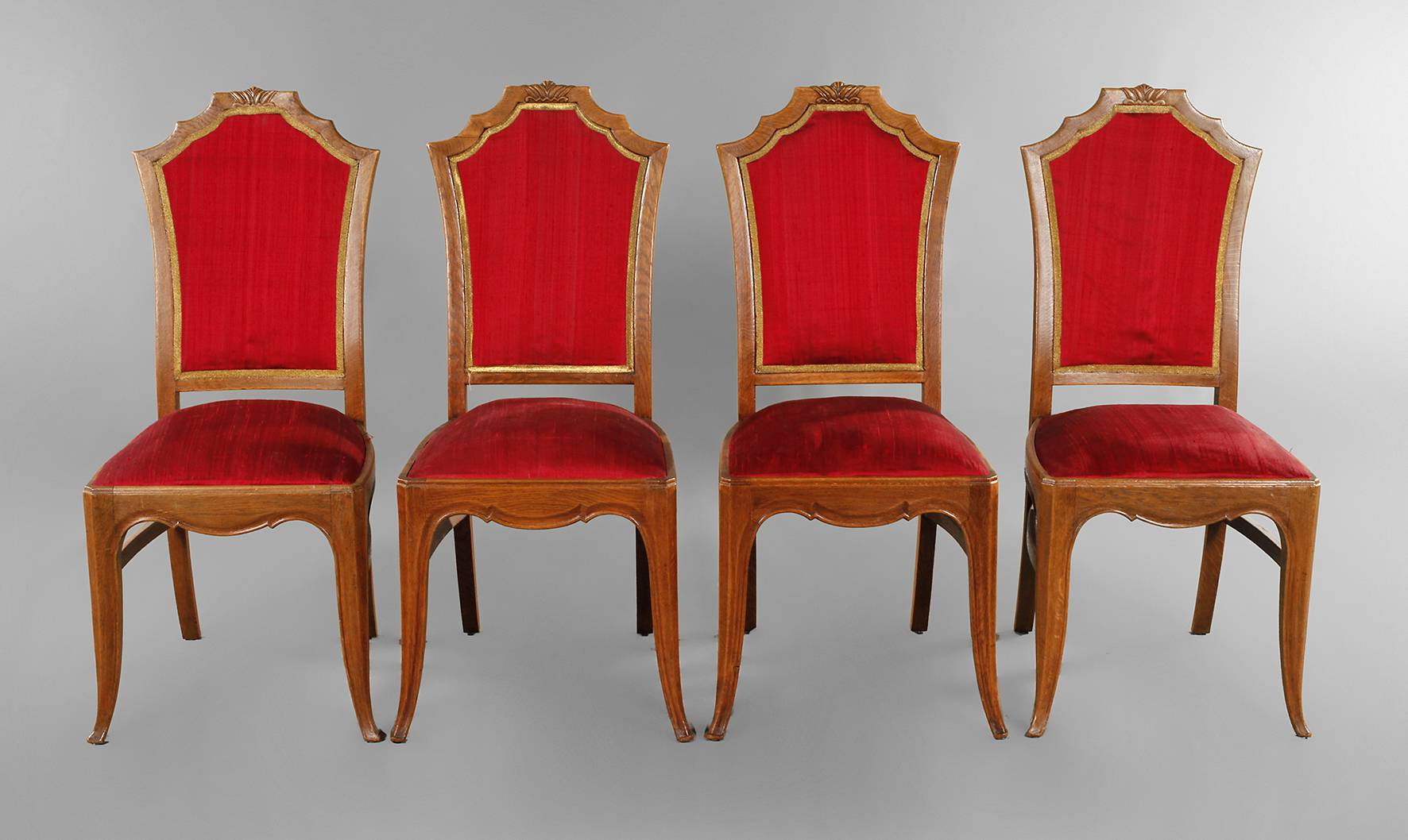 Vier Stühle Art déco
