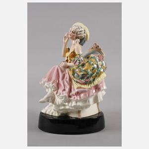 Goldscheider Wien Figur ”Bei der Toilette”