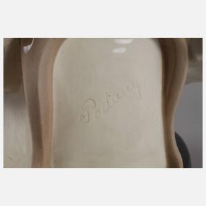 Goldscheider Wien Figur ”Bei der Toilette”