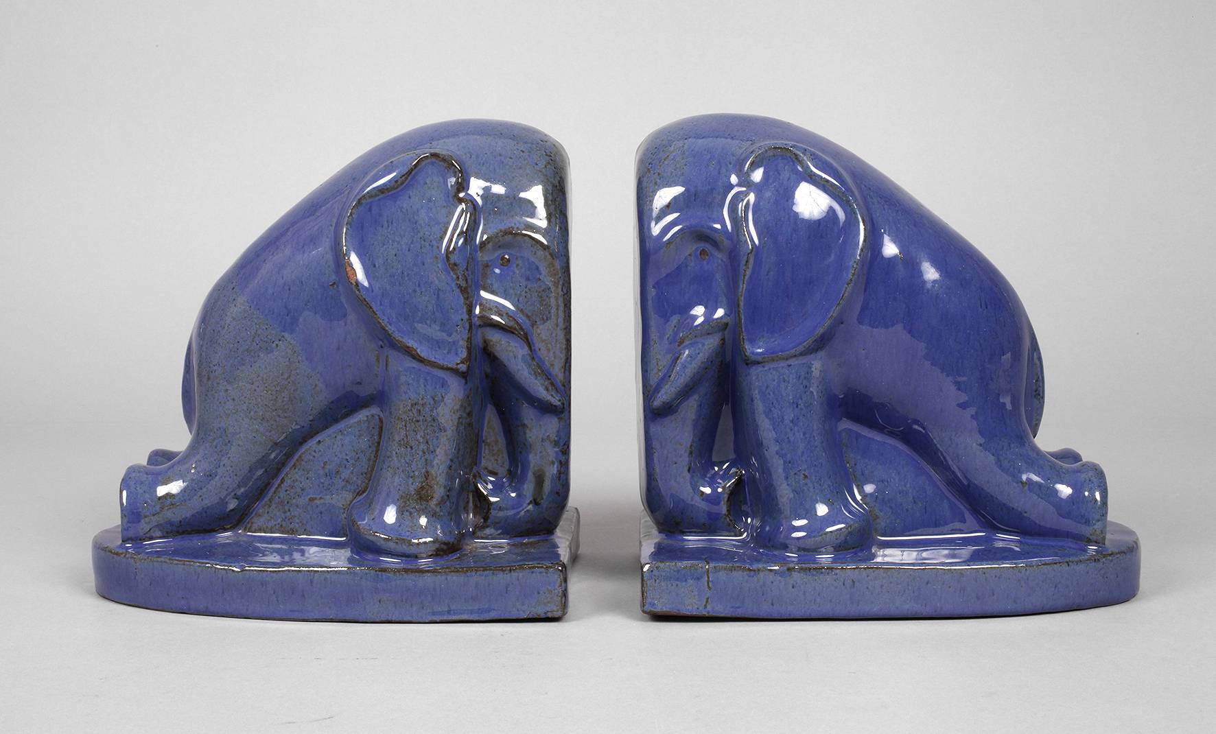 Großen-Linden paar Buchstützen als Elefanten