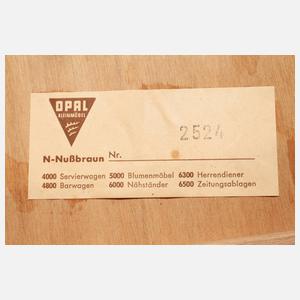 Fünf Beistelltische