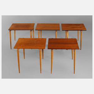 Fünf Beistelltische
