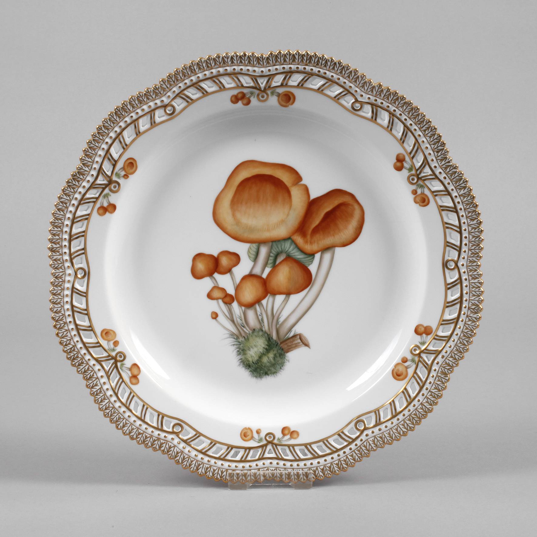 Royal Copenhagen Vorlegeplatte Flora Danica