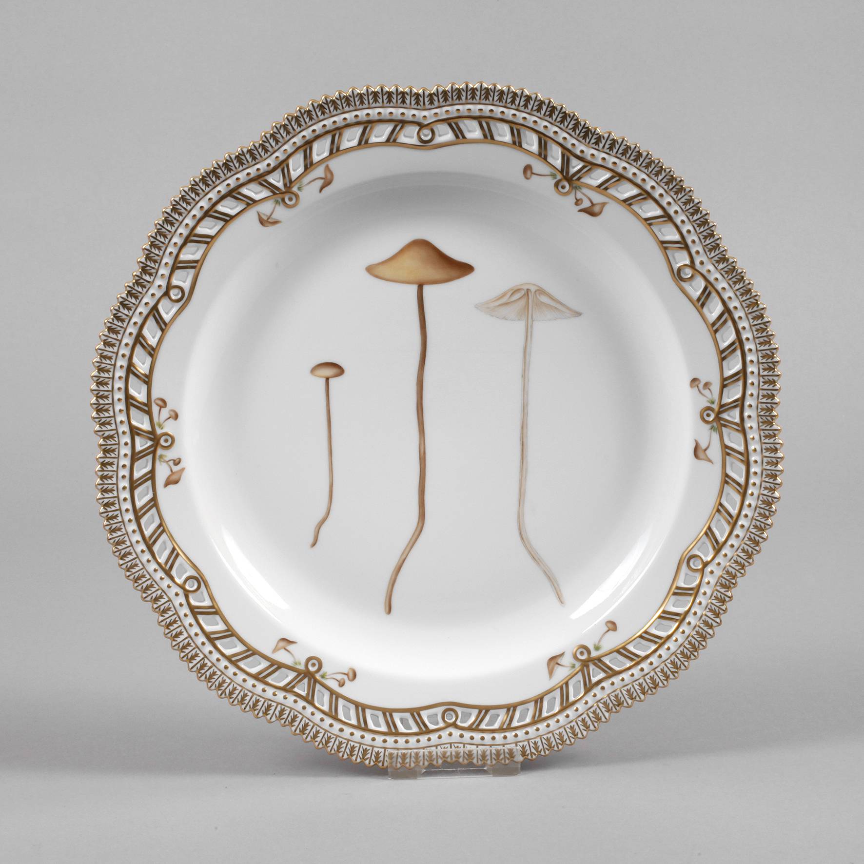 Royal Copenhagen Vorlegeplatte Flora Danica