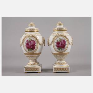 KPM Berlin Paar Deckelvasen