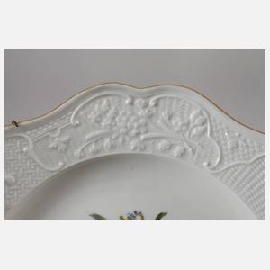 Meissen Reliefteller mit Früchtemotiv