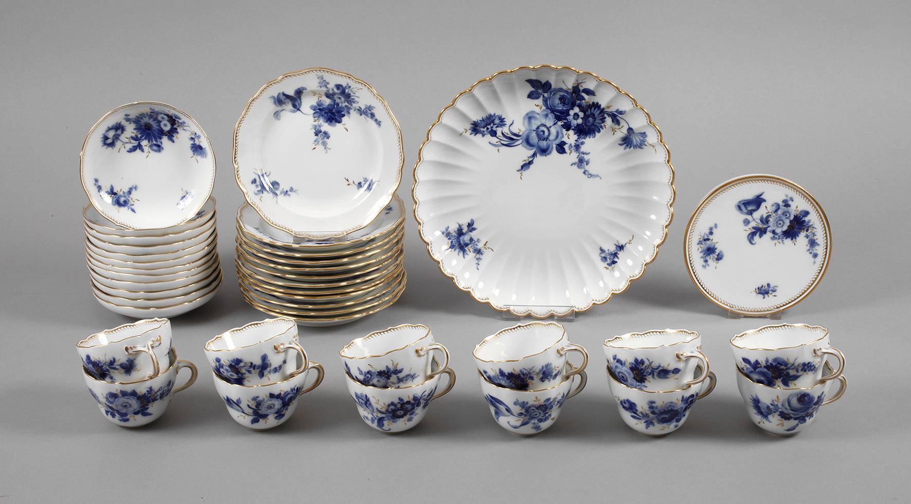 Meissen Kaffeeservice ”Blaue Blume mit Goldgräsern”