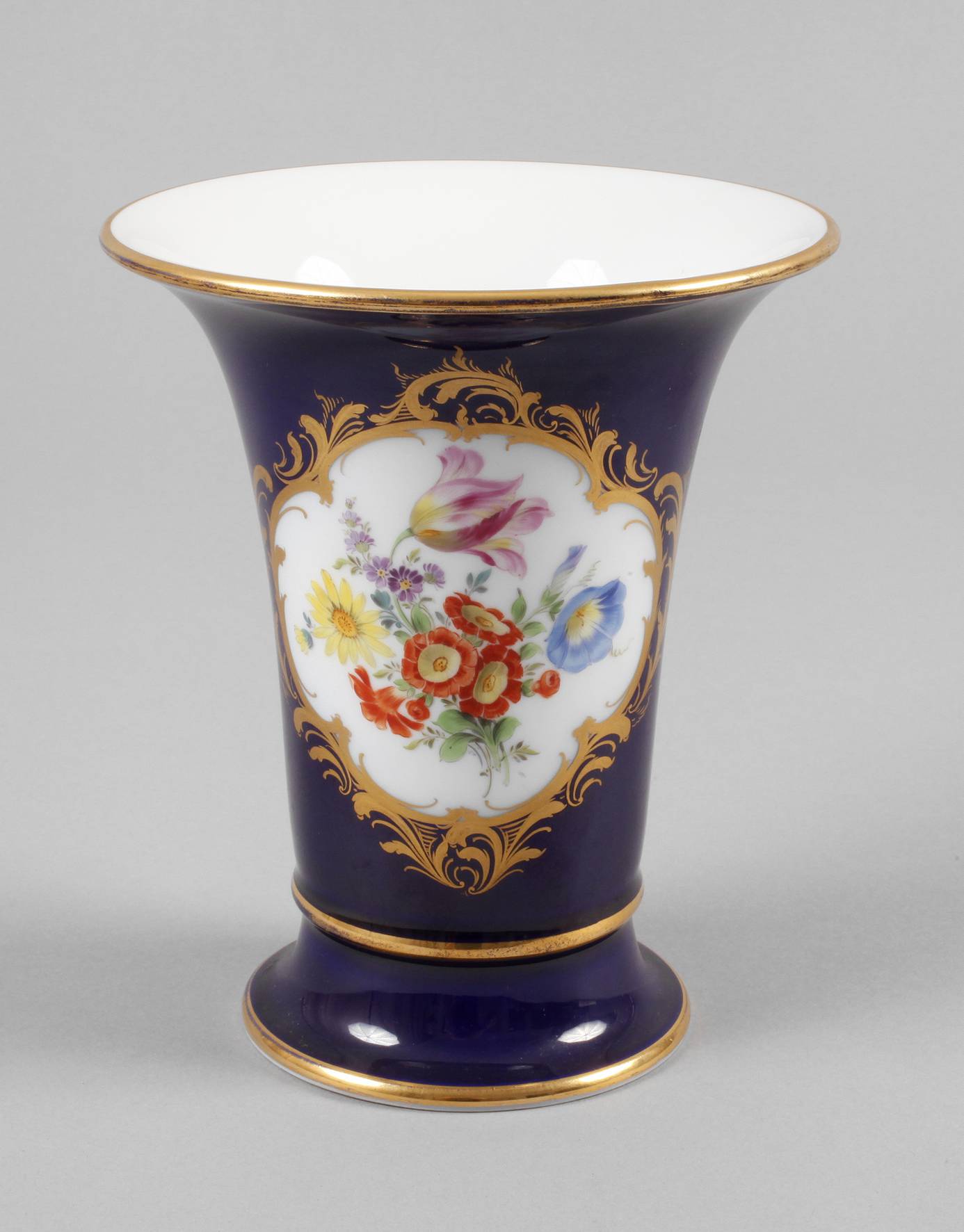 Meissen Trichtervase Kobaltfond