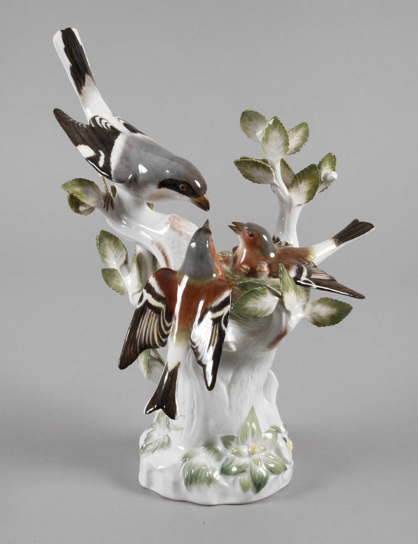 Meissen ”Finken mit Sperber am Nest”