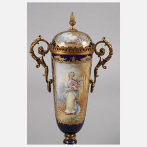 Sevres Prunkvase mit Bronzemontierung