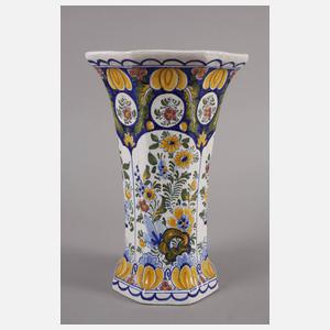 Große Delfter Kelchvase