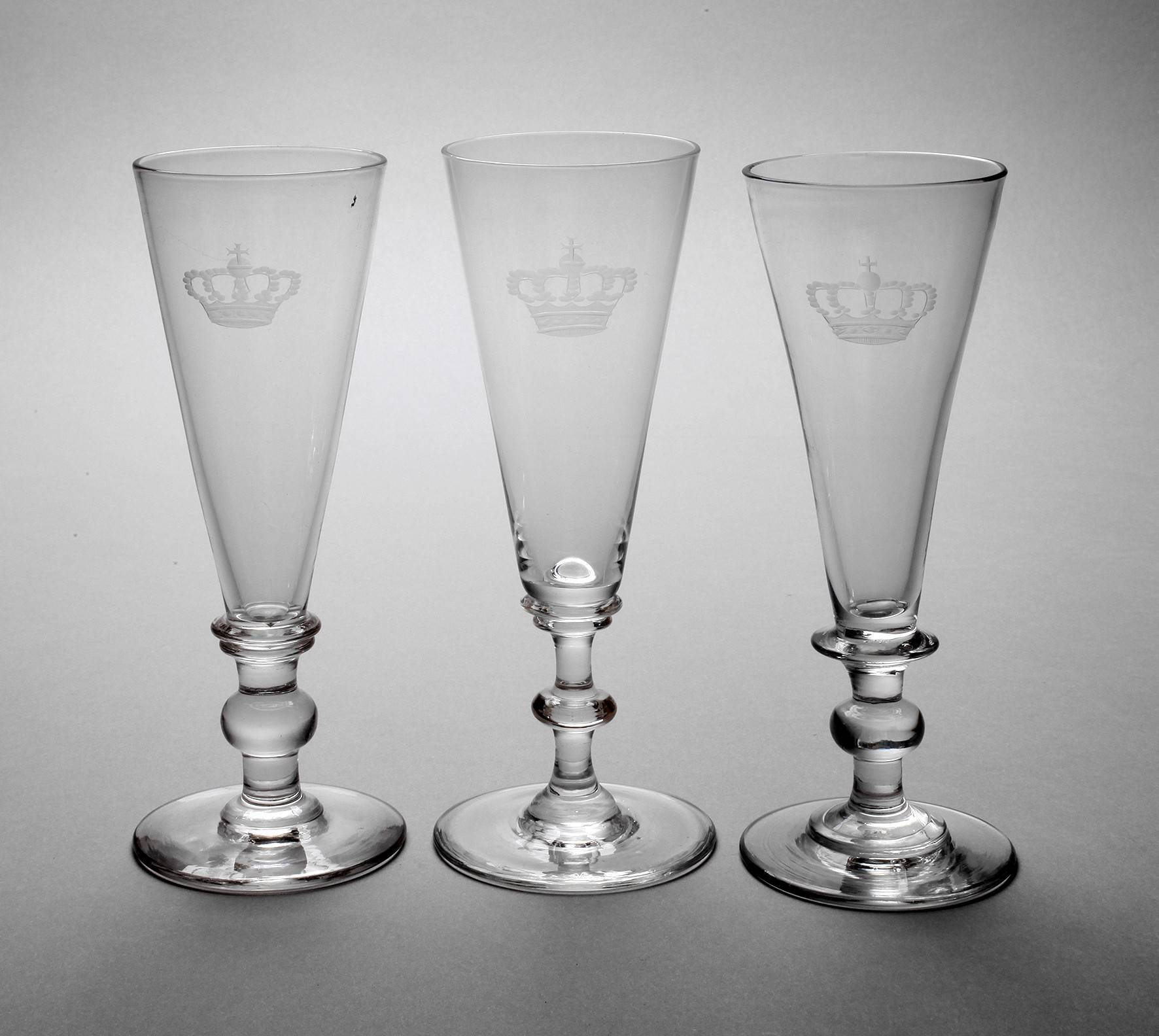 Drei Sektkelche aus Adelsbesitz