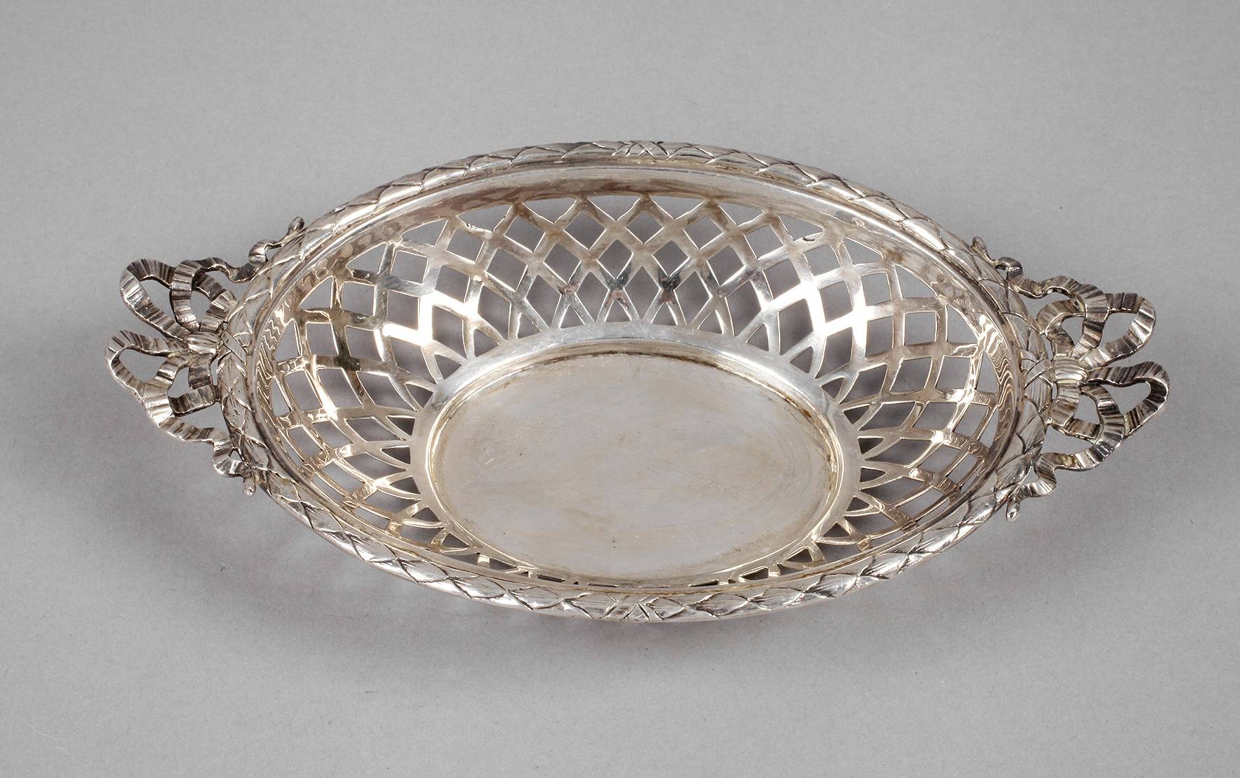 Klassizistisches Silberschälchen