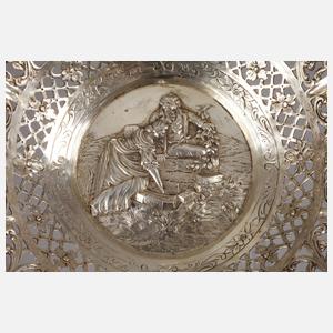 Korbschale Silber mit Liebesmotiv